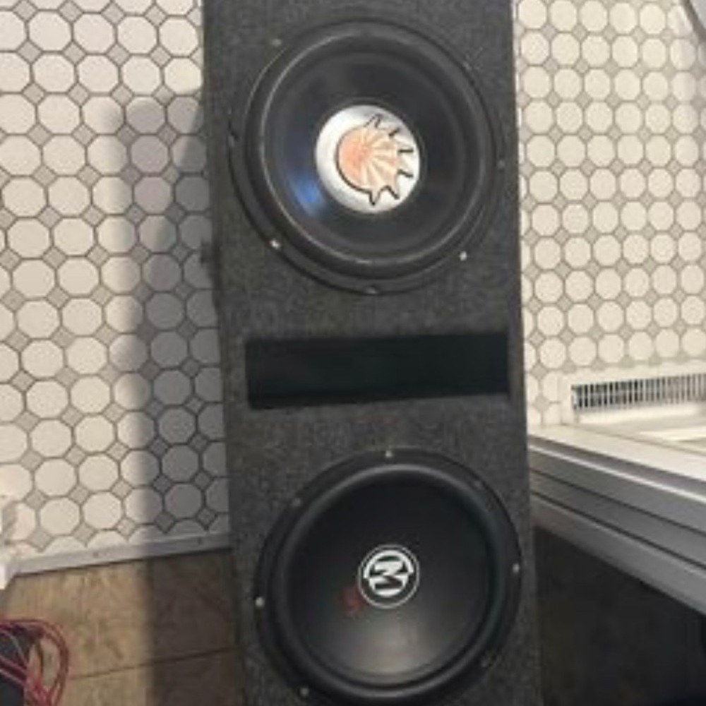 12 in. Memphis Speaker Set, w/ 900W Pioneer Amp.
